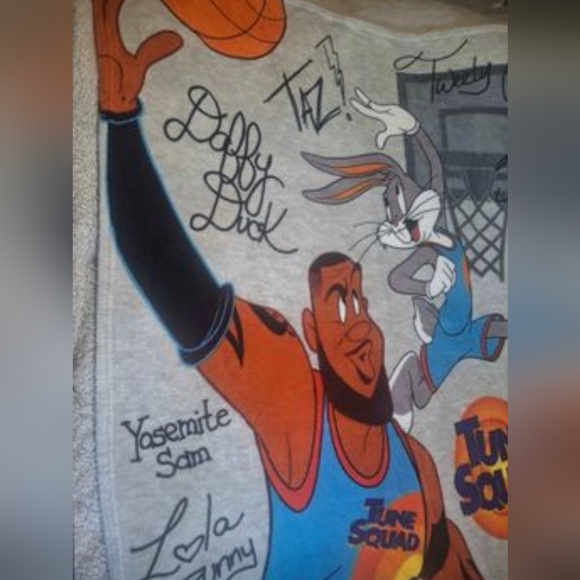 Space Jam A New Legacy LeBron James Bugs Bunny Fleece Throw Blanket - Picture 3 of 6